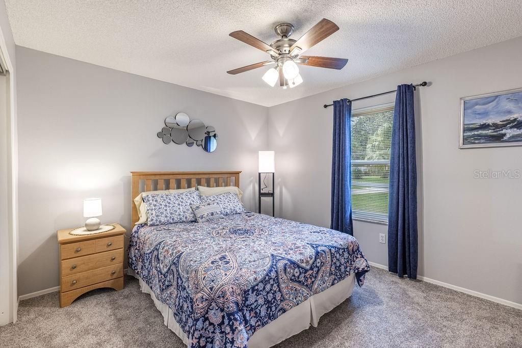 For Sale: $262,000 (2 beds, 2 baths, 1014 Square Feet)