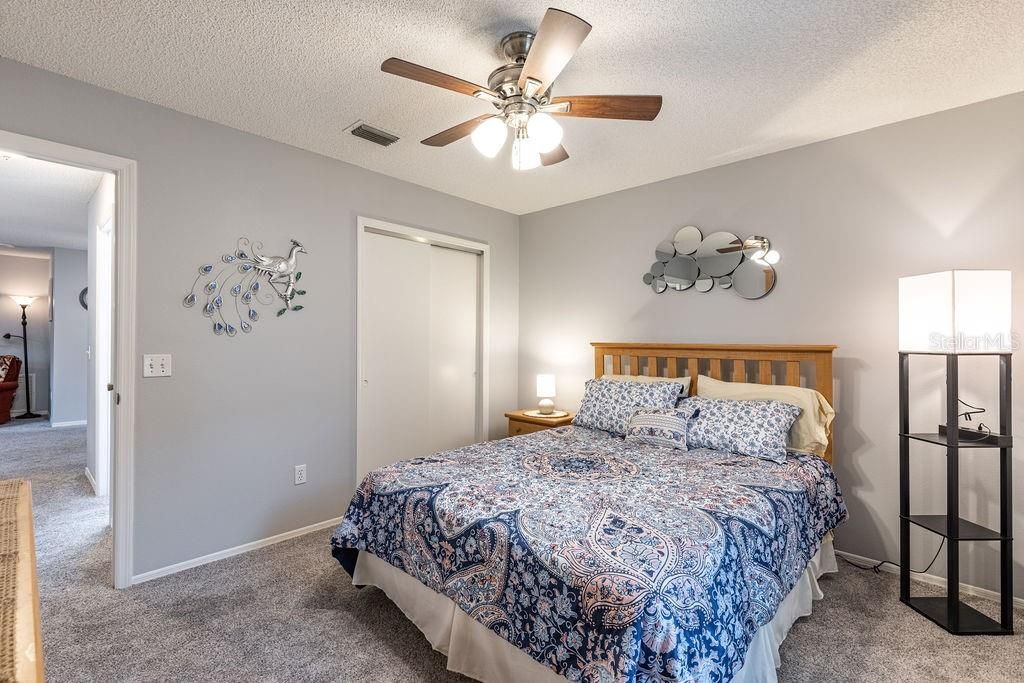 For Sale: $262,000 (2 beds, 2 baths, 1014 Square Feet)