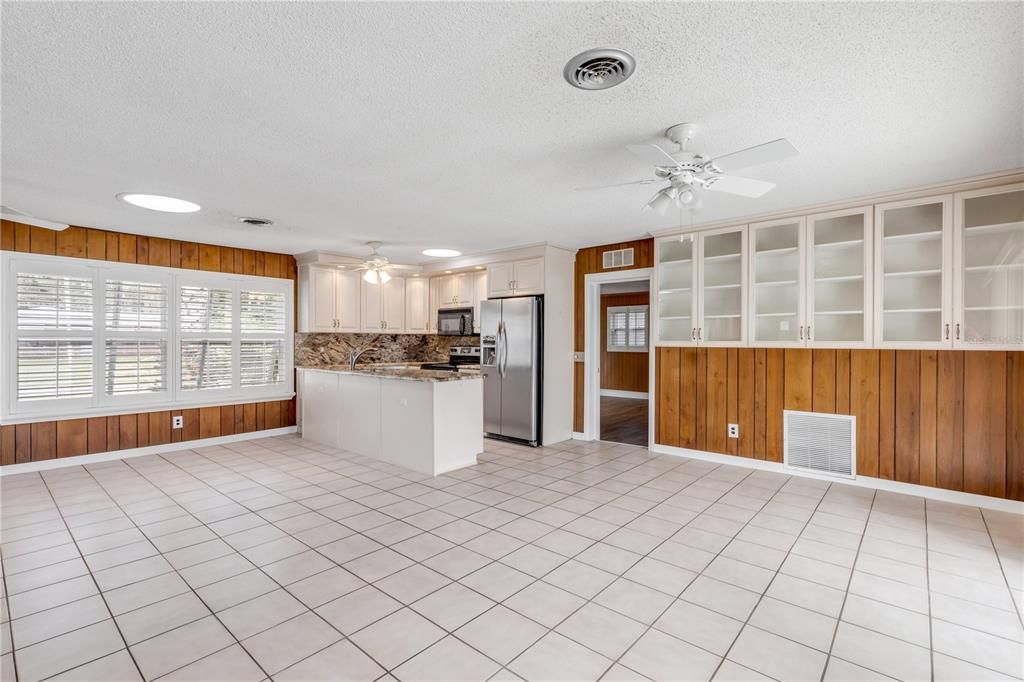 For Sale: $600,000 (3 beds, 2 baths, 1780 Square Feet)