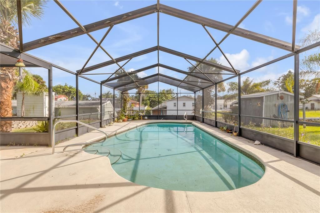 For Sale: $600,000 (3 beds, 2 baths, 1780 Square Feet)