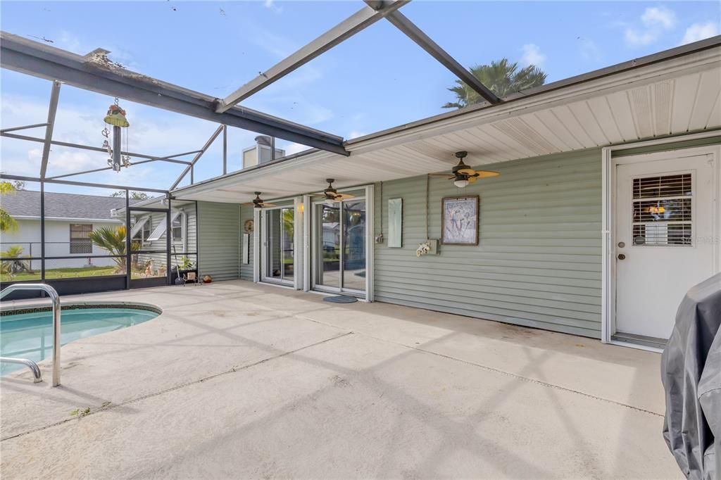 For Sale: $600,000 (3 beds, 2 baths, 1780 Square Feet)