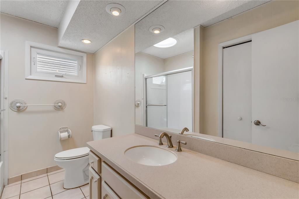 For Sale: $600,000 (3 beds, 2 baths, 1780 Square Feet)