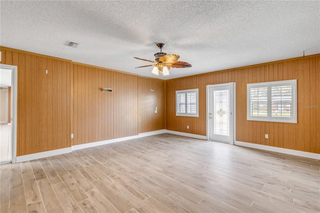 For Sale: $600,000 (3 beds, 2 baths, 1780 Square Feet)