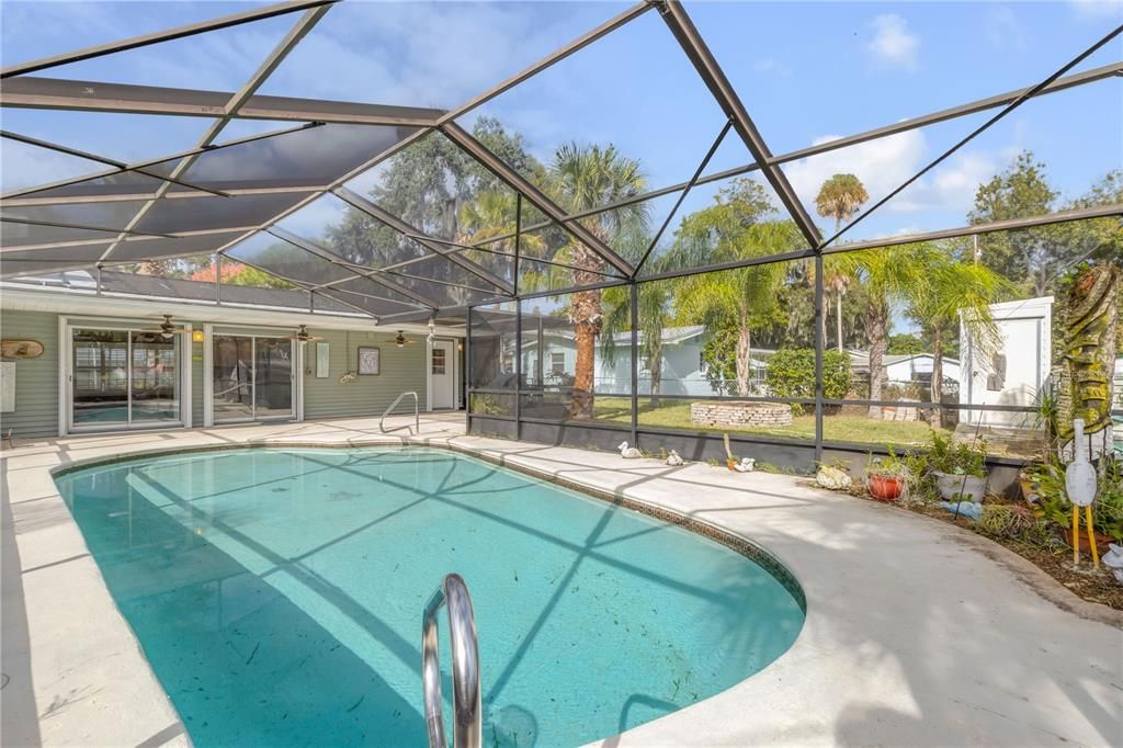 For Sale: $600,000 (3 beds, 2 baths, 1780 Square Feet)