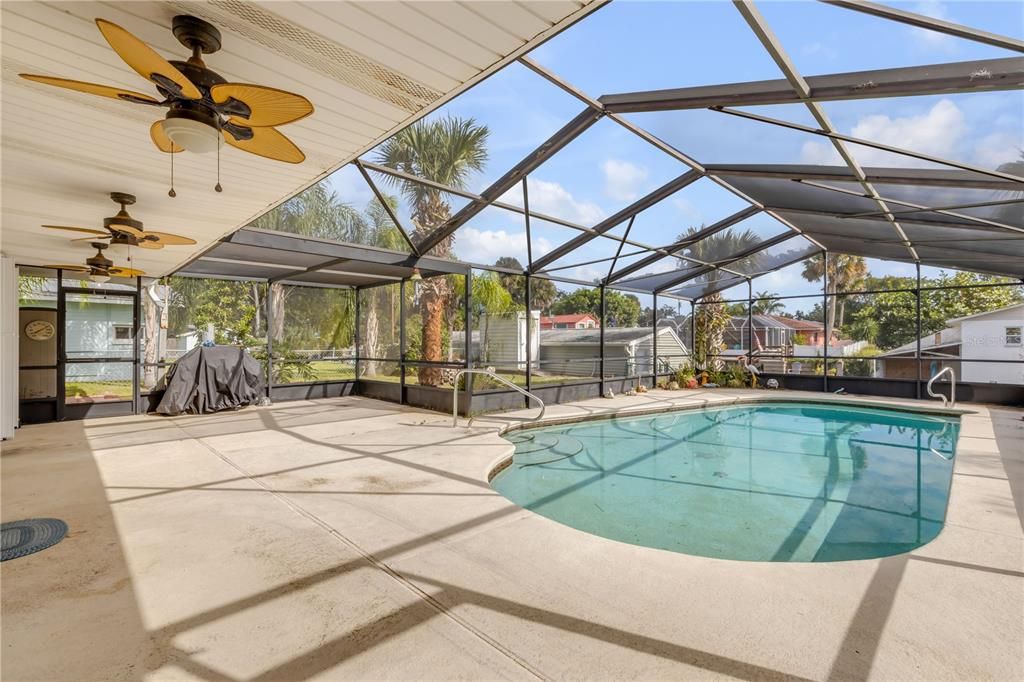 For Sale: $600,000 (3 beds, 2 baths, 1780 Square Feet)