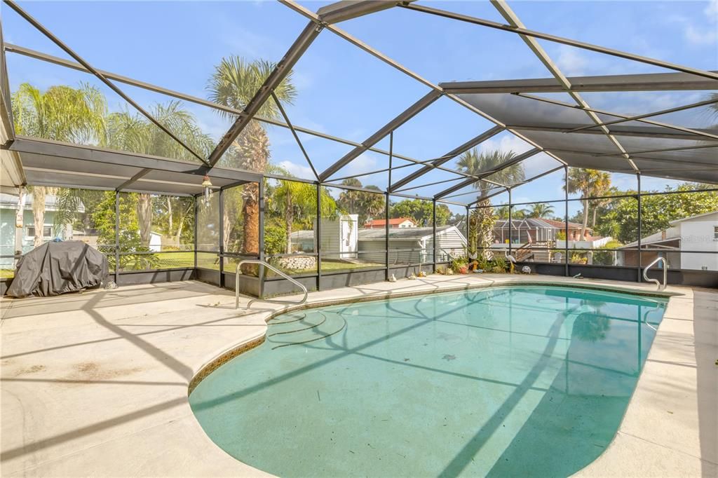 For Sale: $600,000 (3 beds, 2 baths, 1780 Square Feet)