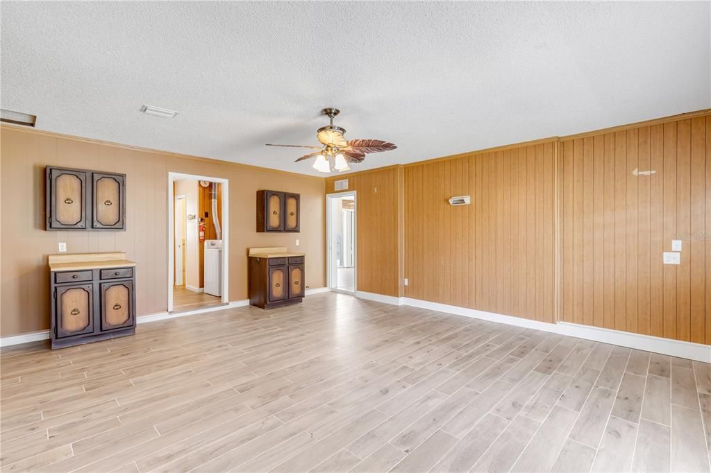 For Sale: $600,000 (3 beds, 2 baths, 1780 Square Feet)