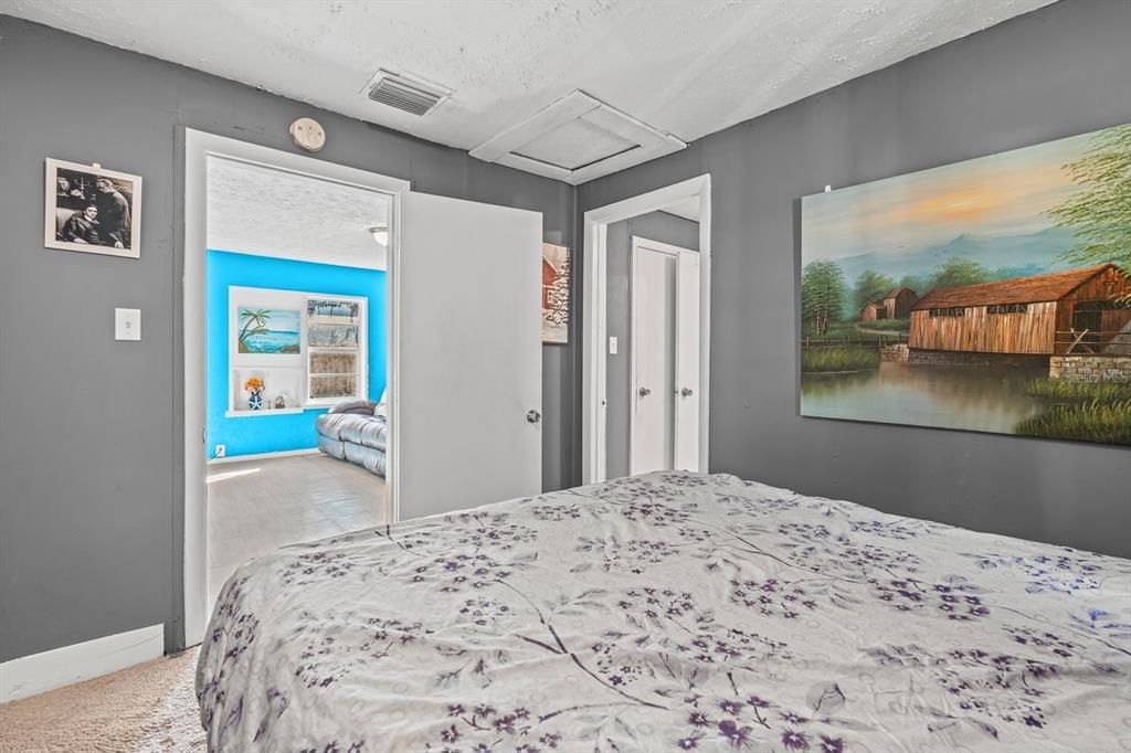 En Venta: $265,000 (4 camas, 2 baños, 1149 Pies cuadrados)