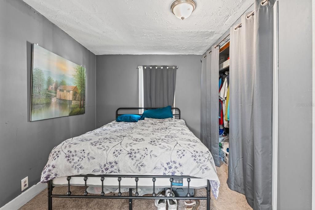 En Venta: $265,000 (4 camas, 2 baños, 1149 Pies cuadrados)