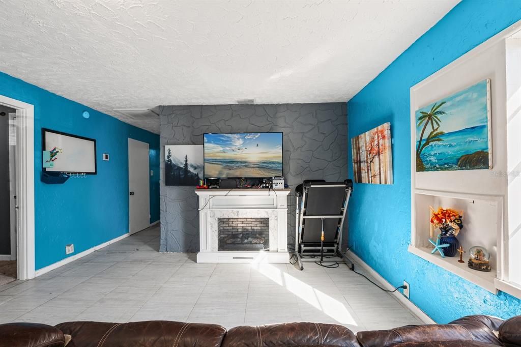 En Venta: $265,000 (4 camas, 2 baños, 1149 Pies cuadrados)