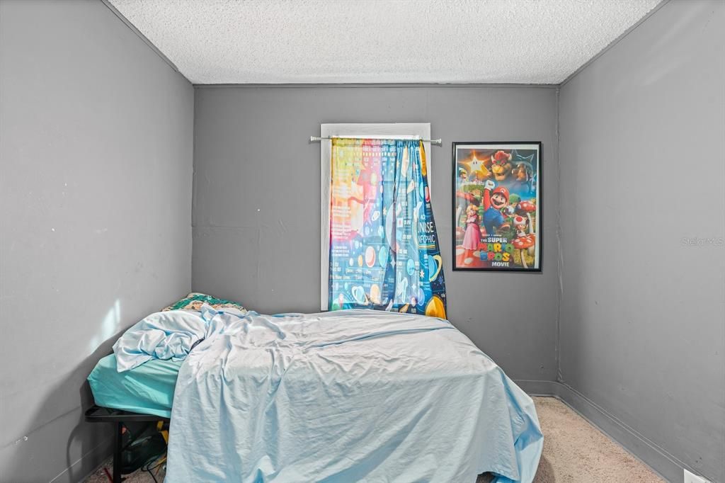 En Venta: $265,000 (4 camas, 2 baños, 1149 Pies cuadrados)