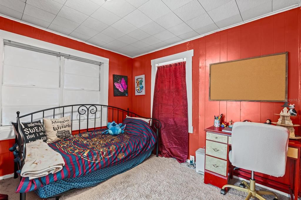 En Venta: $265,000 (4 camas, 2 baños, 1149 Pies cuadrados)