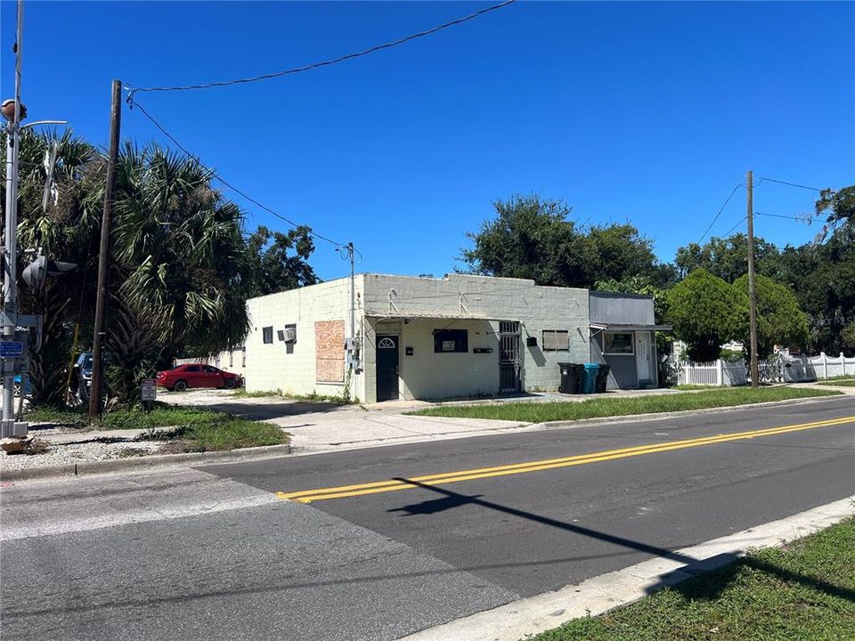 待售: $750,000 (0 贝兹, 0 浴室, 2653 平方英尺)