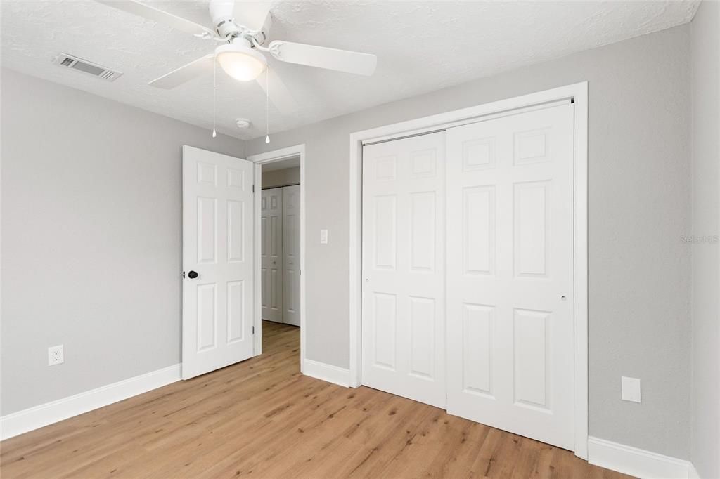 Active With Contract: $269,900 (2 beds, 1 baths, 1066 Square Feet)