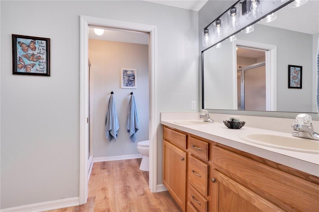 Active With Contract: $242,000 (2 beds, 2 baths, 1288 Square Feet)