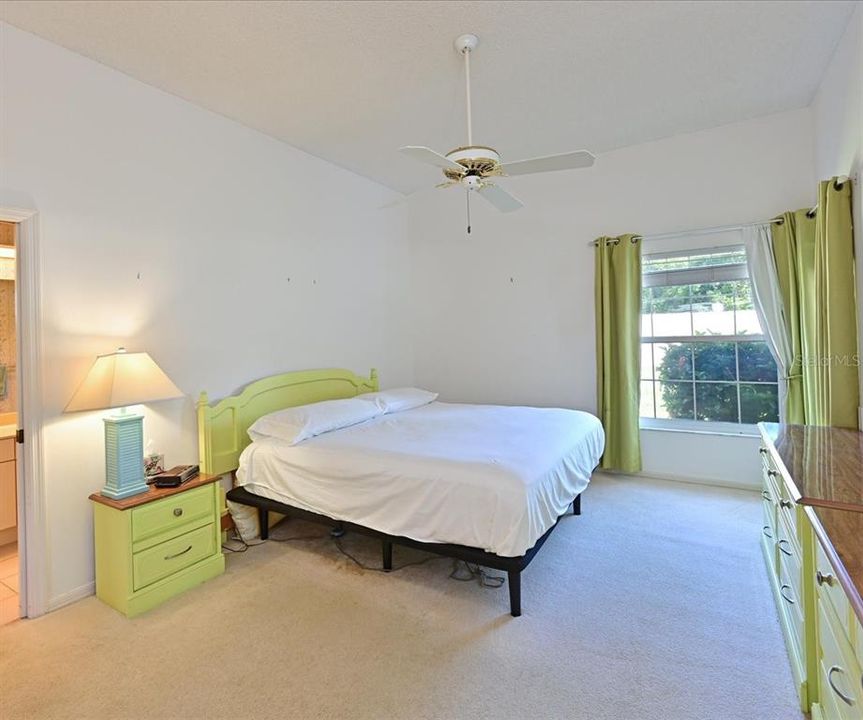 For Sale: $345,000 (2 beds, 2 baths, 1767 Square Feet)