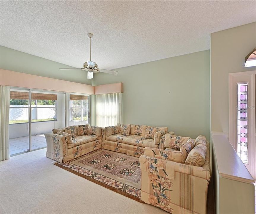 For Sale: $345,000 (2 beds, 2 baths, 1767 Square Feet)