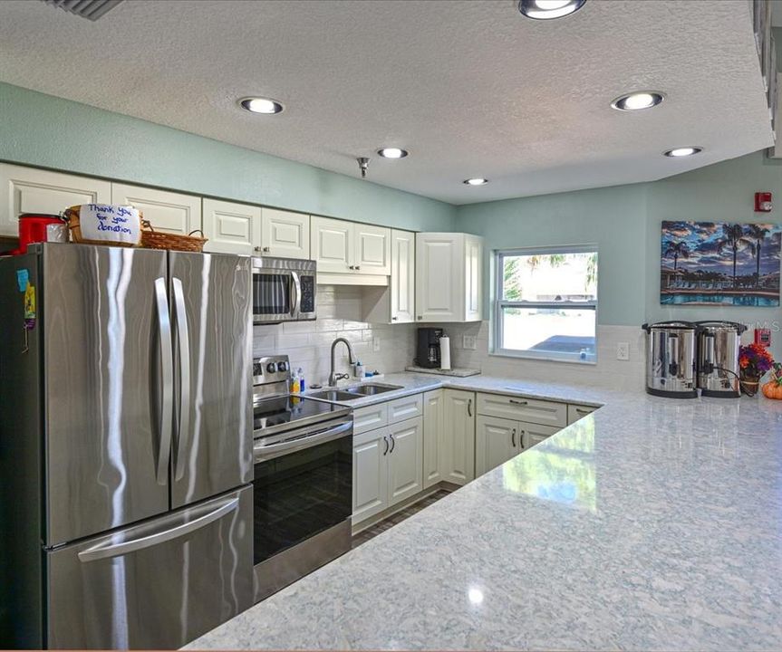 For Sale: $345,000 (2 beds, 2 baths, 1767 Square Feet)