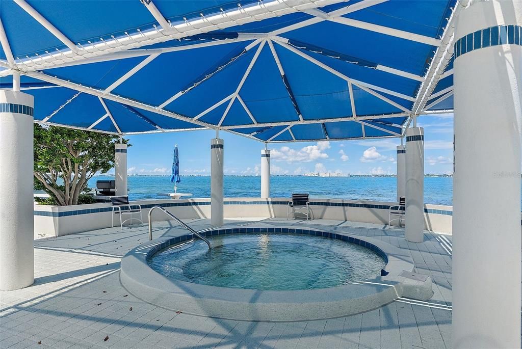 For Rent: $4,000 (2 beds, 2 baths, 1255 Square Feet)