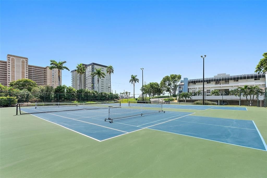 For Rent: $4,000 (2 beds, 2 baths, 1255 Square Feet)