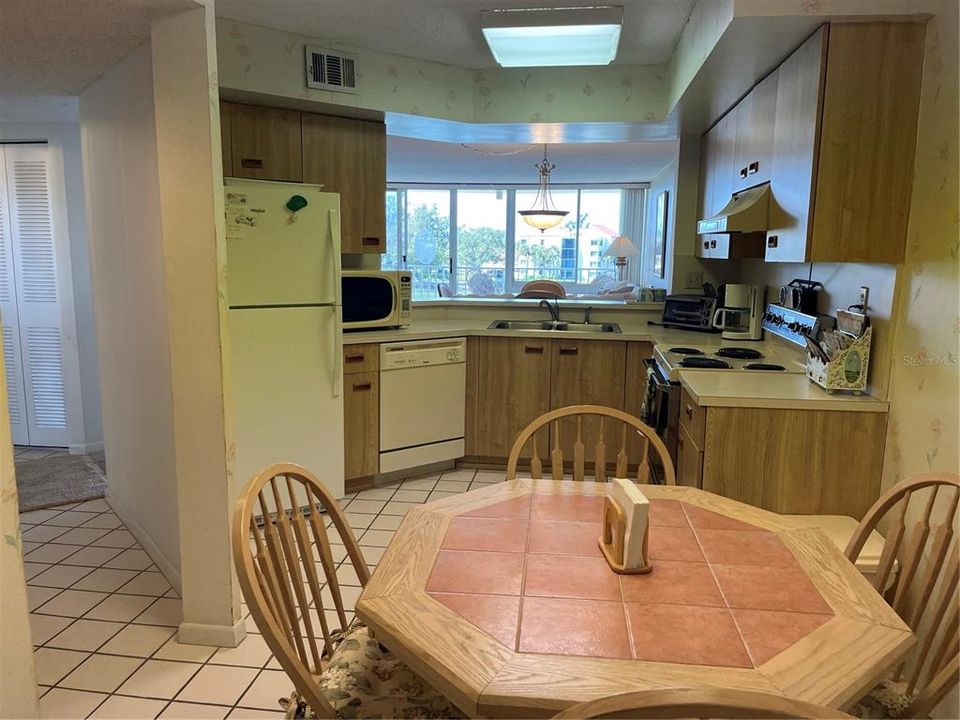 For Rent: $4,000 (2 beds, 2 baths, 1255 Square Feet)