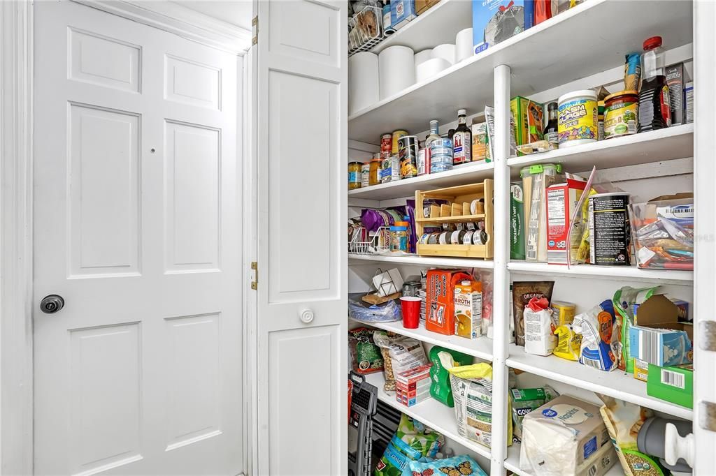 待售: $675,000 (4 贝兹, 2 浴室, 2594 平方英尺)