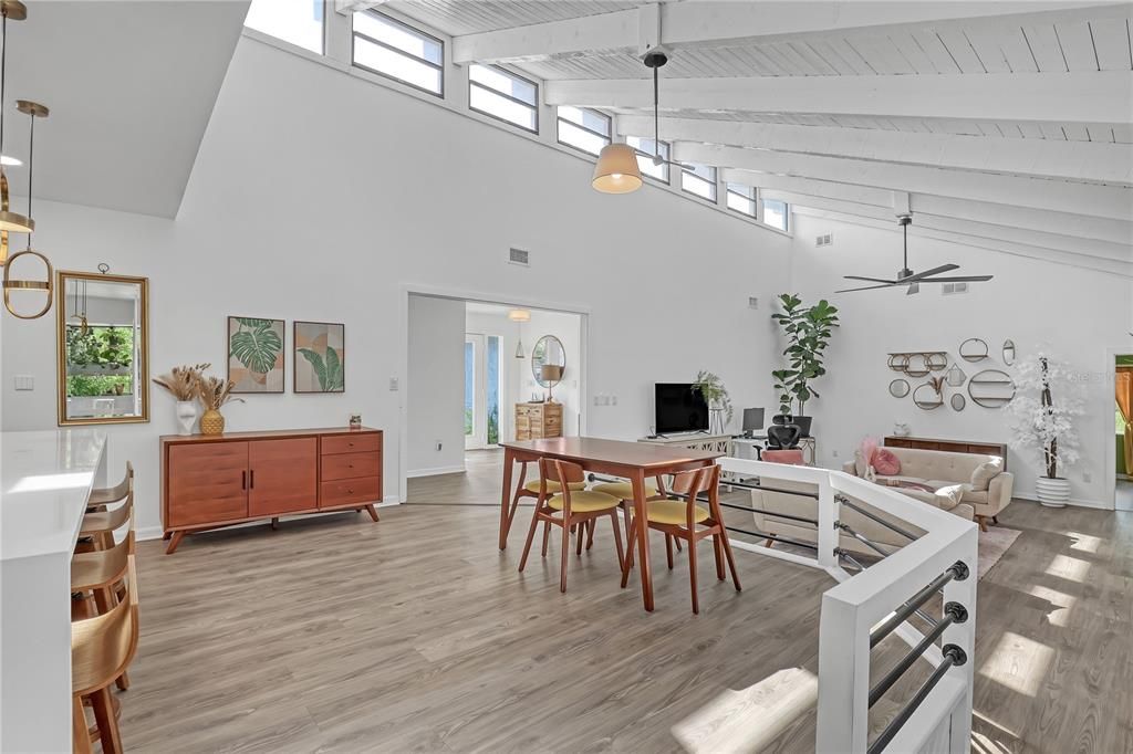 待售: $675,000 (4 贝兹, 2 浴室, 2594 平方英尺)