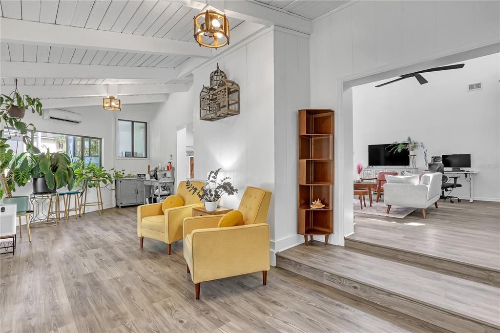 待售: $675,000 (4 贝兹, 2 浴室, 2594 平方英尺)