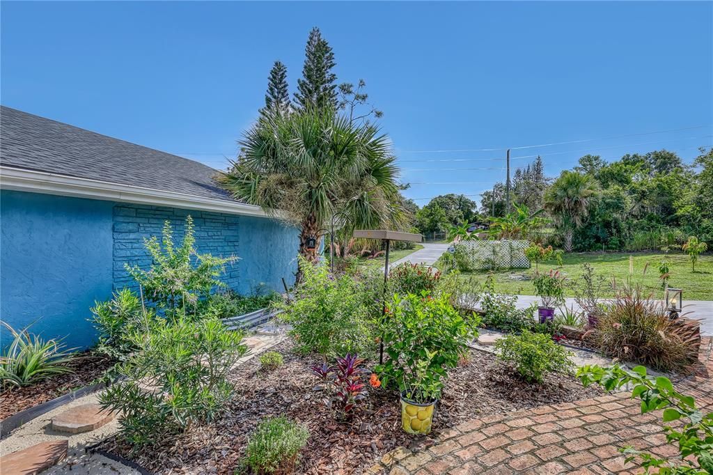 待售: $675,000 (4 贝兹, 2 浴室, 2594 平方英尺)