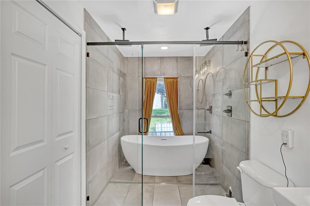 待售: $675,000 (4 贝兹, 2 浴室, 2594 平方英尺)