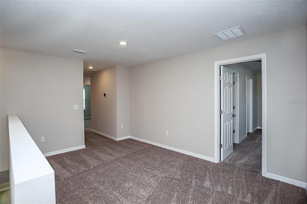 For Rent: $2,500 (4 beds, 2 baths, 2039 Square Feet)