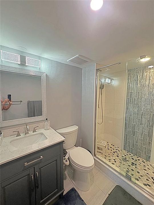 Activo con contrato: $3,150 (2 camas, 2 baños, 1240 Pies cuadrados)