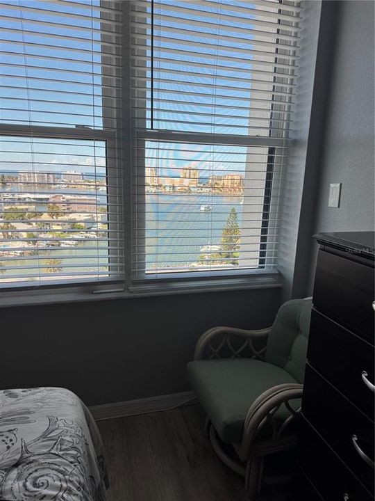 Activo con contrato: $3,150 (2 camas, 2 baños, 1240 Pies cuadrados)