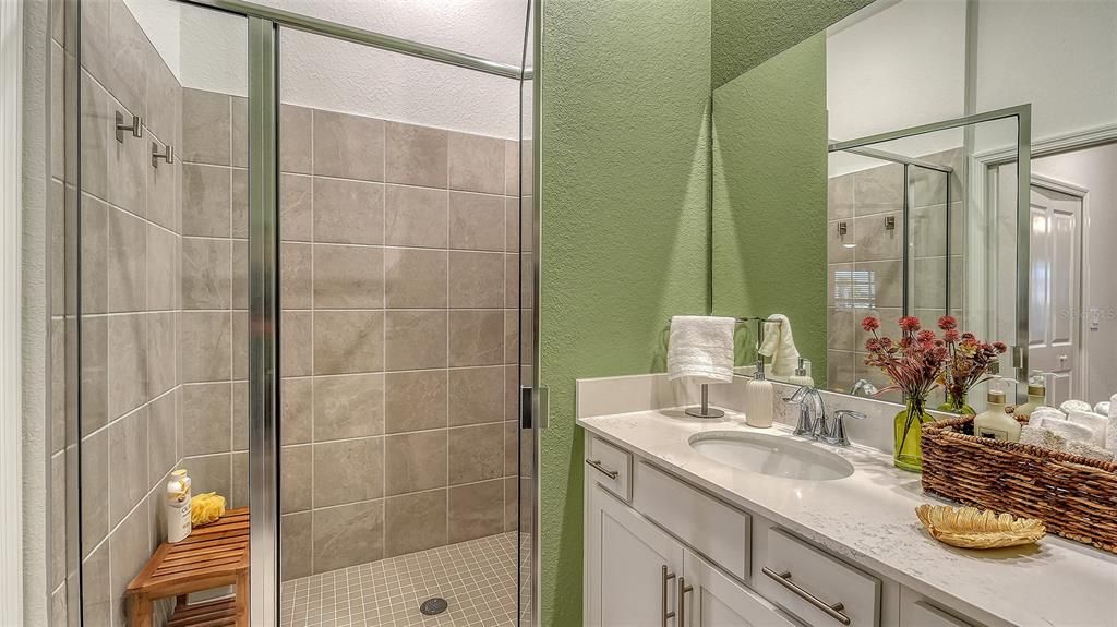 For Rent: $6,500 (2 beds, 2 baths, 1366 Square Feet)