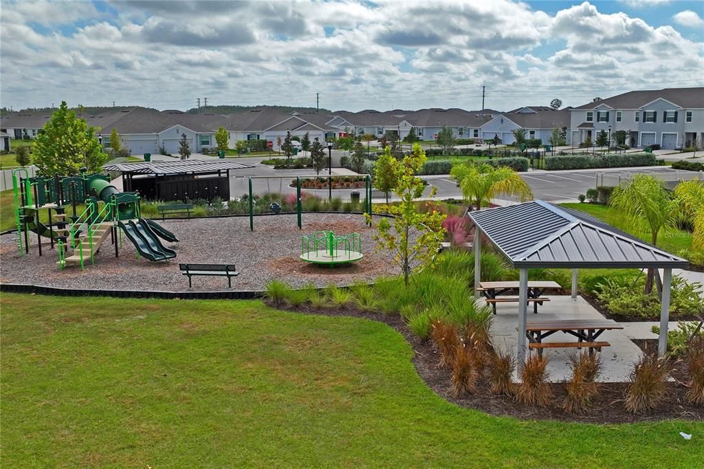 For Sale: $355,000 (3 beds, 2 baths, 1565 Square Feet)