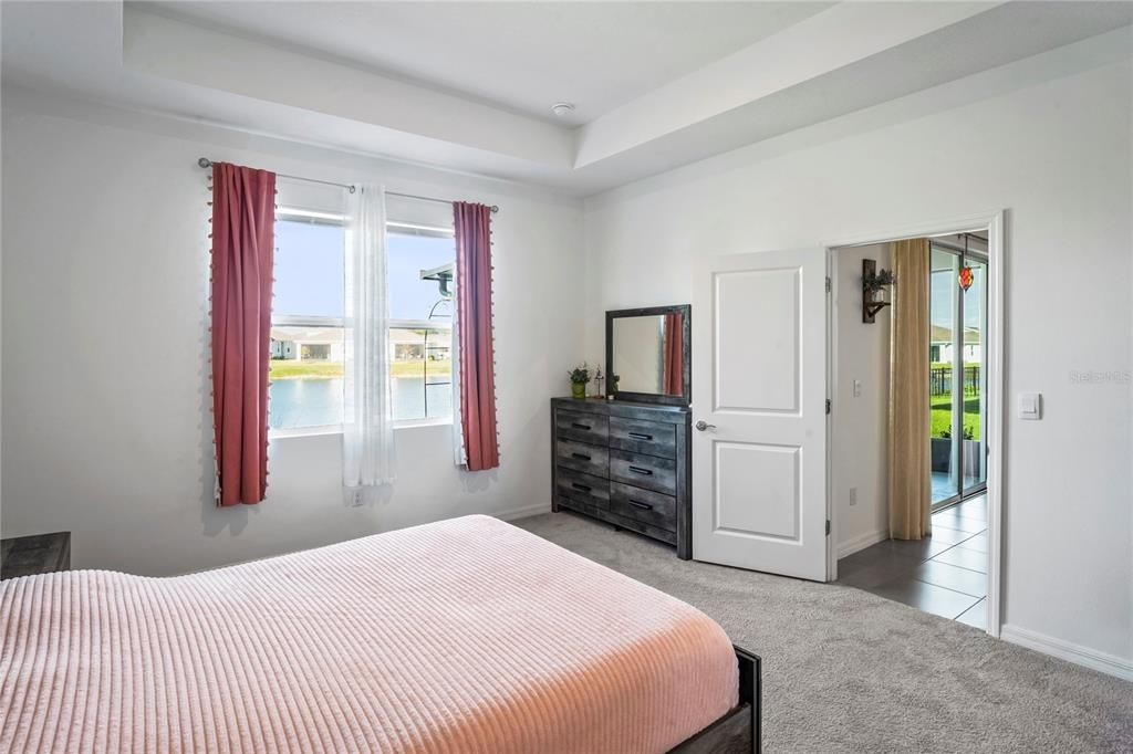 For Sale: $355,000 (3 beds, 2 baths, 1565 Square Feet)