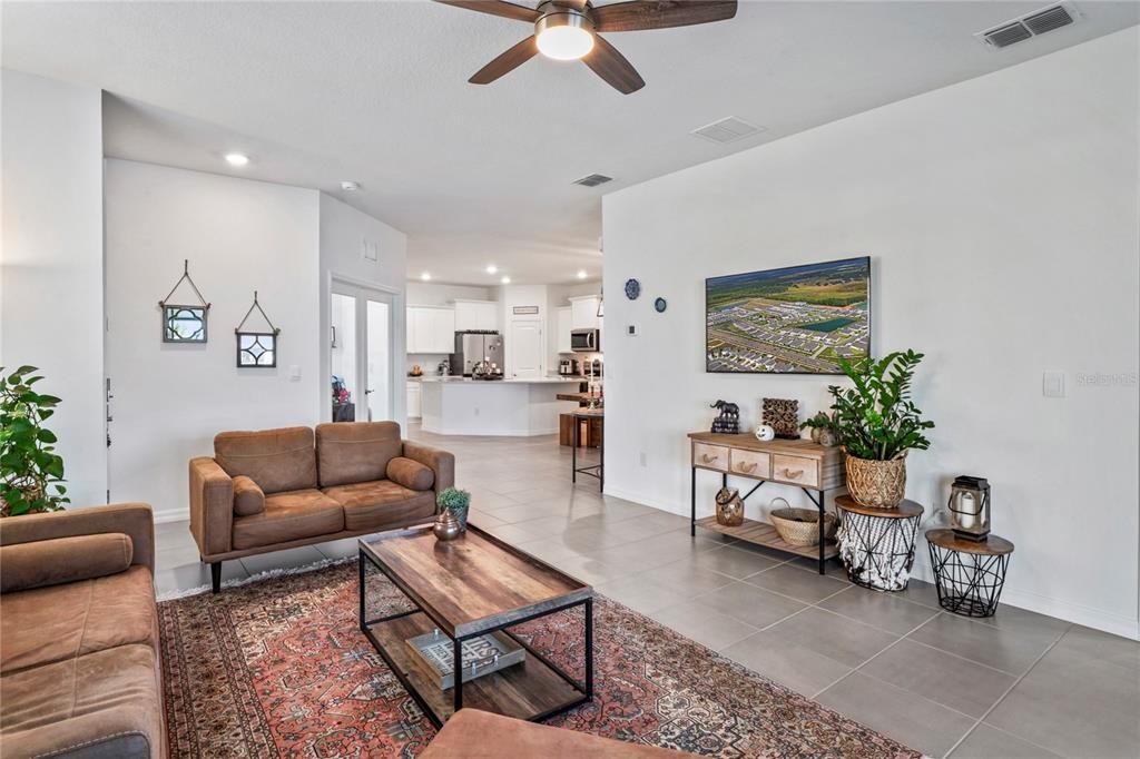 For Sale: $355,000 (3 beds, 2 baths, 1565 Square Feet)