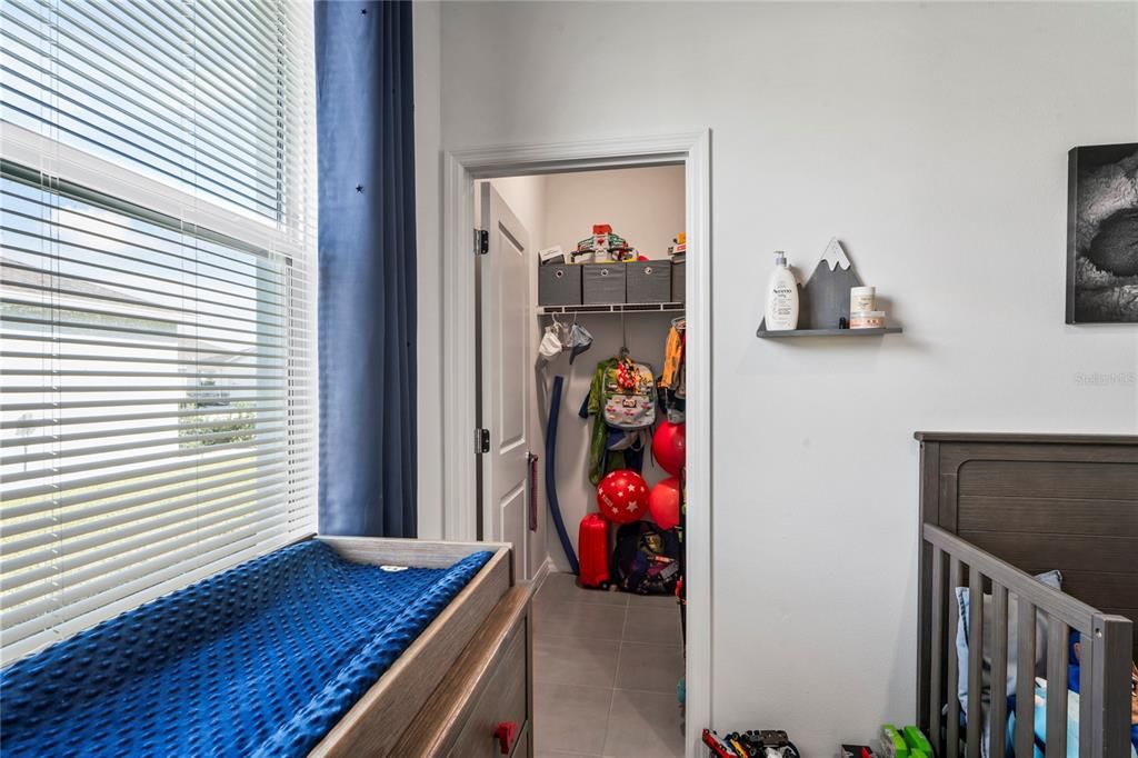 For Sale: $355,000 (3 beds, 2 baths, 1565 Square Feet)