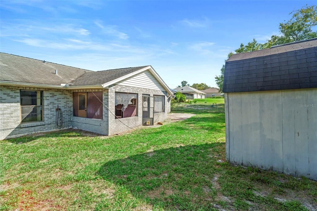 For Sale: $280,000 (3 beds, 2 baths, 1615 Square Feet)