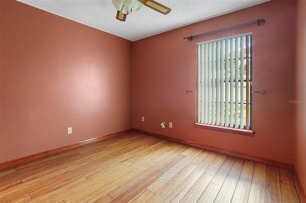 For Sale: $280,000 (3 beds, 2 baths, 1615 Square Feet)