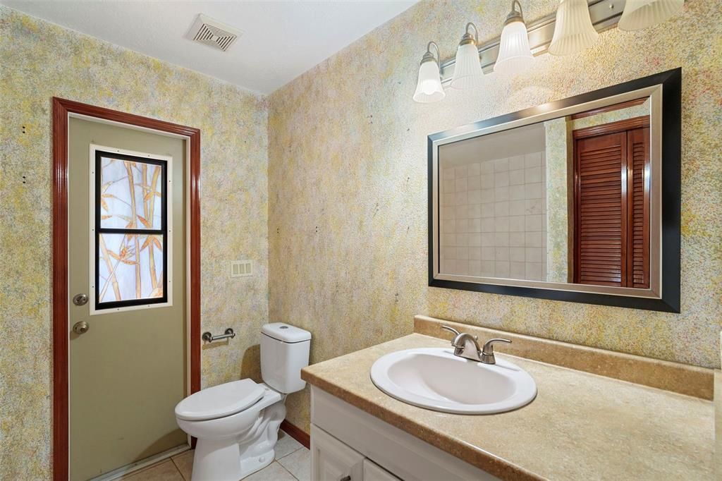 For Sale: $280,000 (3 beds, 2 baths, 1615 Square Feet)