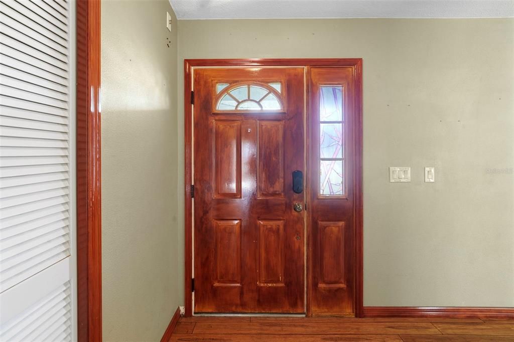 For Sale: $280,000 (3 beds, 2 baths, 1615 Square Feet)