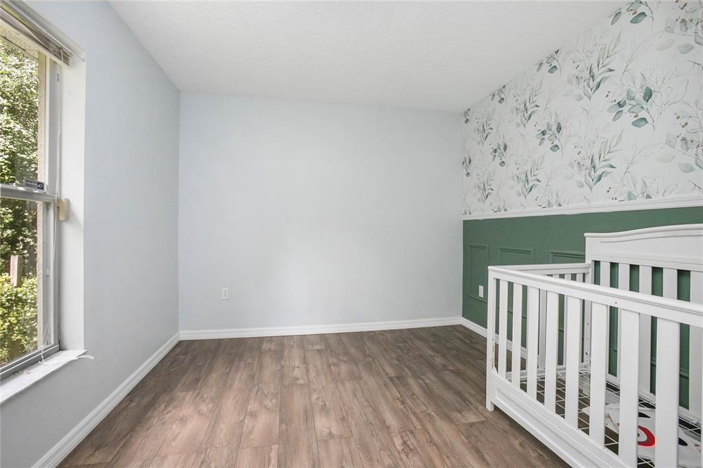 For Rent: $2,100 (3 beds, 2 baths, 1402 Square Feet)