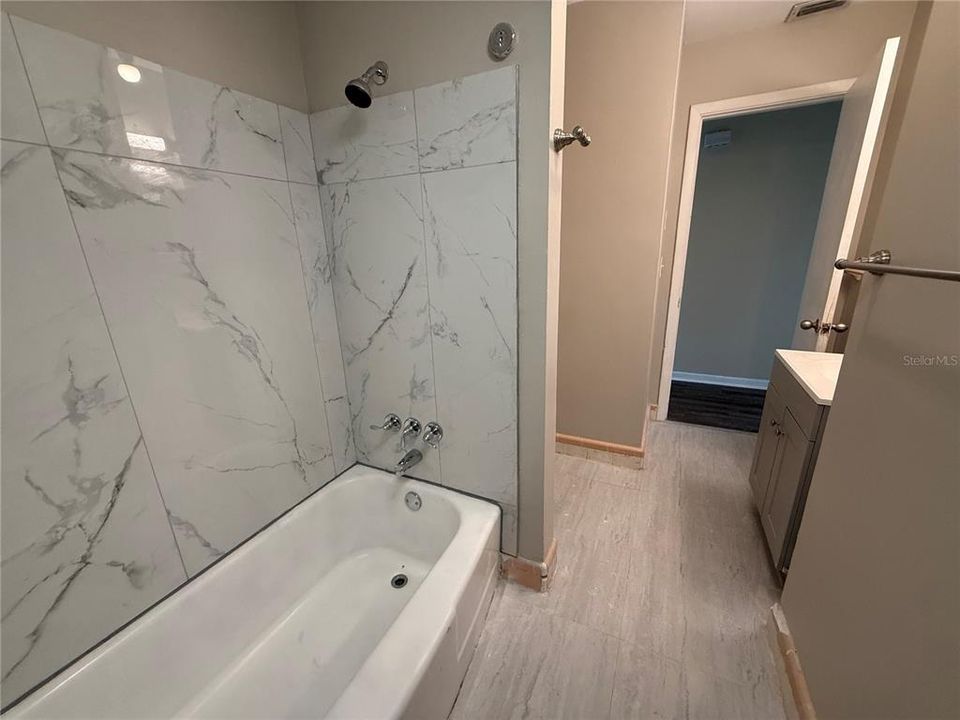 For Rent: $1,750 (3 beds, 1 baths, 1118 Square Feet)