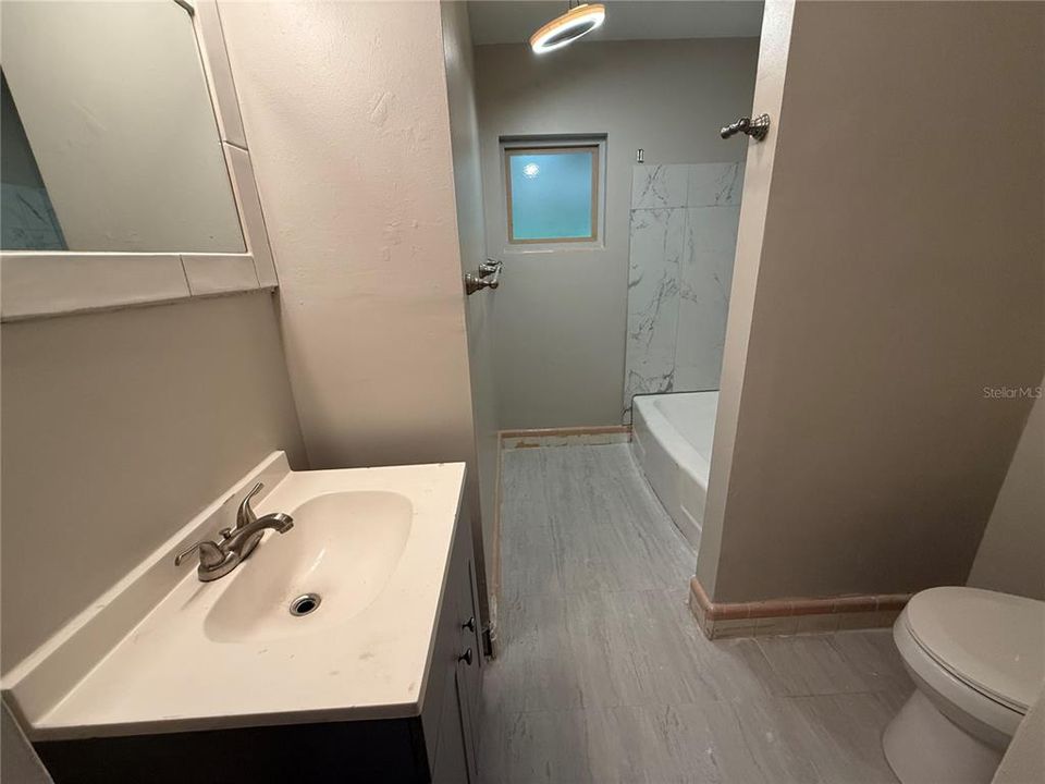 For Rent: $1,750 (3 beds, 1 baths, 1118 Square Feet)