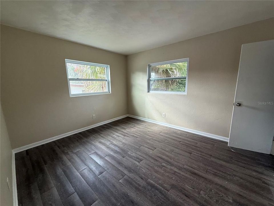 For Rent: $1,750 (3 beds, 1 baths, 1118 Square Feet)