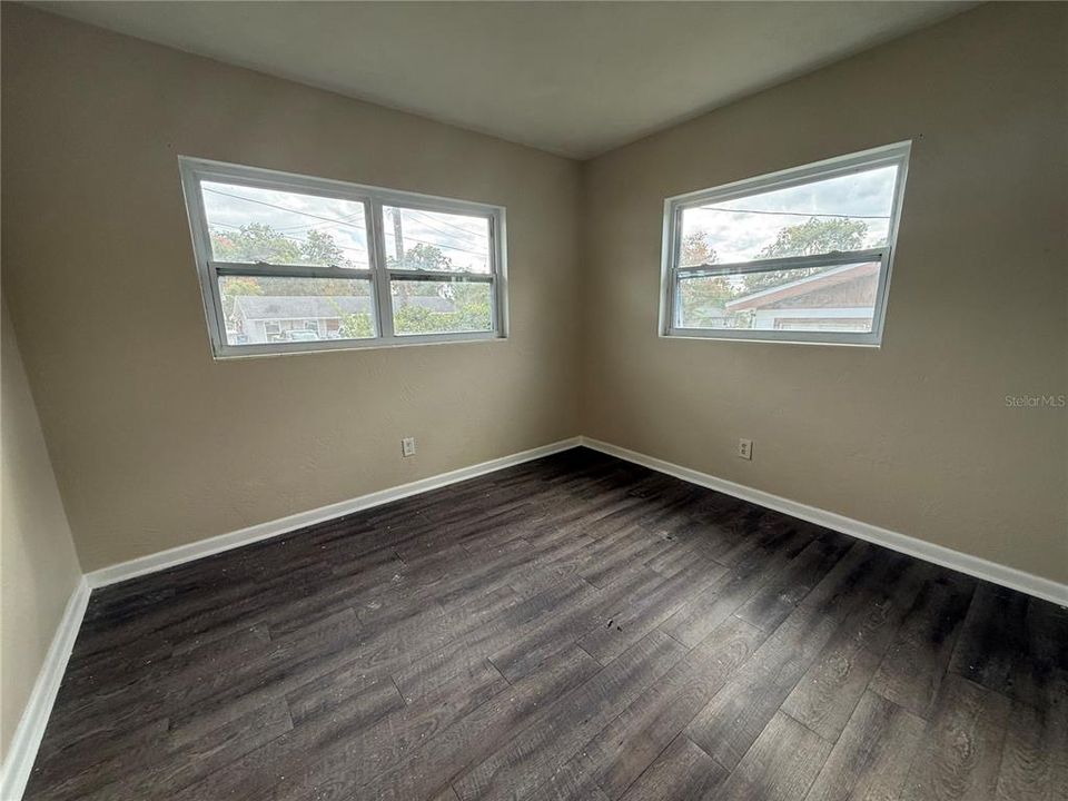 For Rent: $1,750 (3 beds, 1 baths, 1118 Square Feet)