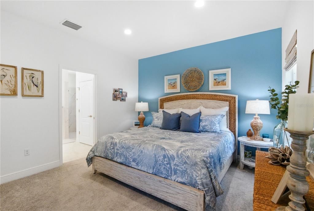 Active With Contract: $499,000 (3 beds, 2 baths, 1682 Square Feet)