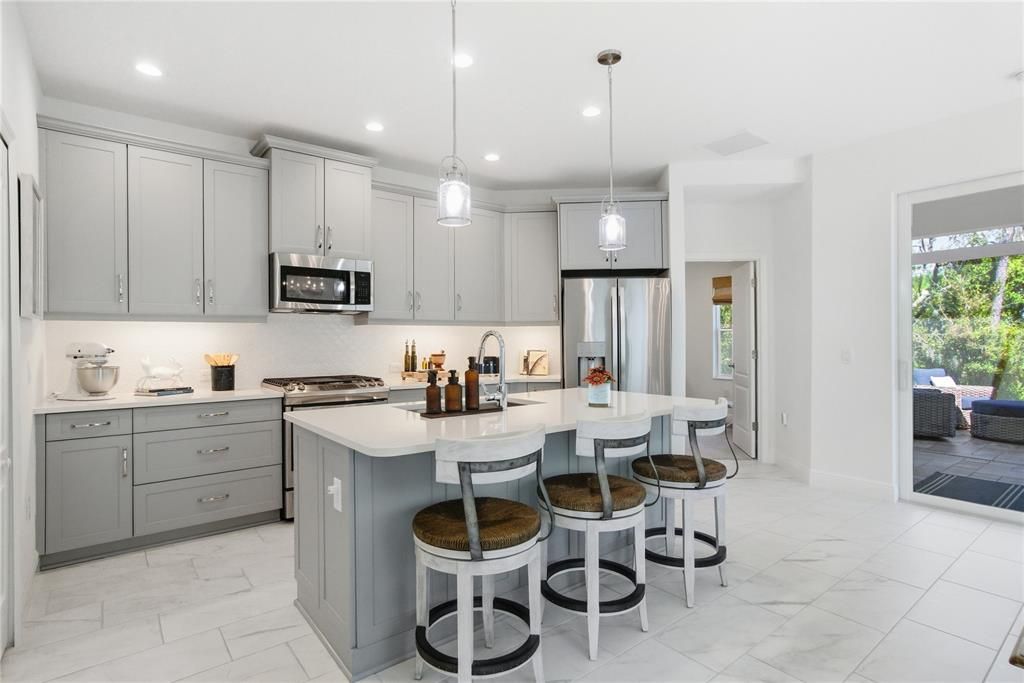 Active With Contract: $499,000 (3 beds, 2 baths, 1682 Square Feet)