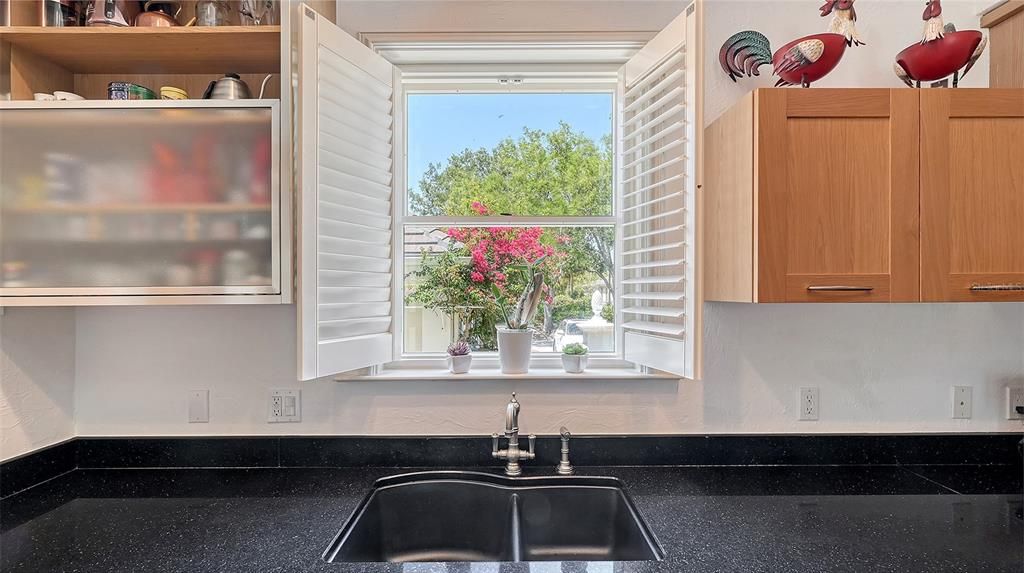 En Venta: $695,000 (2 camas, 2 baños, 1890 Pies cuadrados)